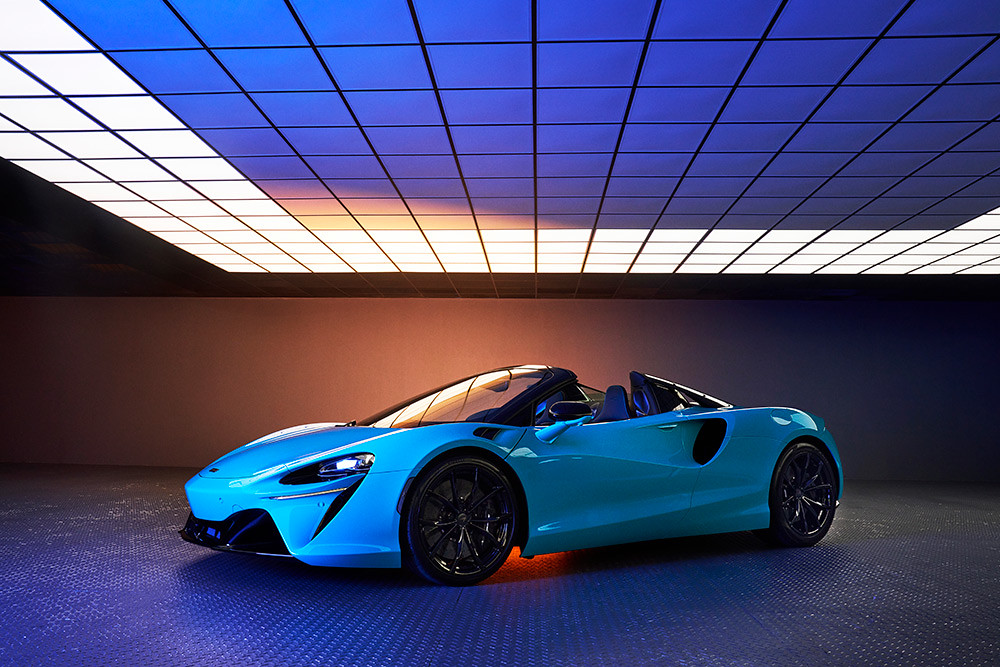 無懼挑戰、放膽前行!陳庭妮、胡宇威擔任Bold McLaren計畫代表人物 2 McLaren 240918-1