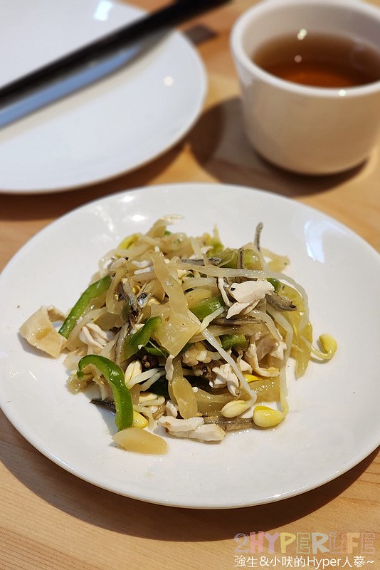 弄堂江浙一味│每道菜都下飯的江浙菜色小餐館，店內只有四張內用桌，近第五市場對面就有付費停車場 @強生與小吠的Hyper人蔘~