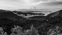 Cercs reservoir under the fog