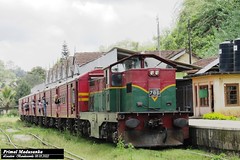 M6 786 on Passenger train (No 1008 Badulla-Colombo Fort) at Bandarawela in 08.03.2022