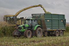 Krone Big X 780 SPFH filling a Smyth Trailers Field Master Super Cube Trailer drawn by a Deutz Fahr Agrotron 6185 Tractor