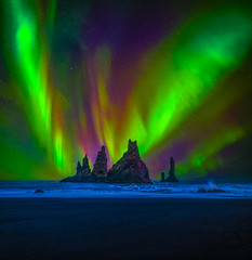 Northern Lights Vik Iceland Reynisdrangar Seastacks Aurora Borealis Pretty Icelandic Landscape Photography Southern Iceland Coast ! Dr. Elliot McGucken Master Fine Art Nature Photographer Vík í Mýrdal Ocean Art Seascape Night Photography!