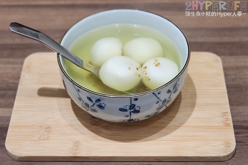 老喬冰菓室│真材實料的人氣剉冰雪花冰店！季節限定木瓜牛奶雪花清爽好吃，冬季還有湯圓和燒仙草 @強生與小吠的Hyper人蔘~