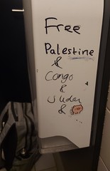 Op toilet, Den Haag Centraal