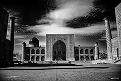 Tilya Kori Madrasa, infrared