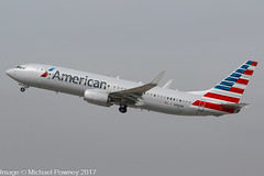 N986NN - 2016 build Boeing B737-823, departing from Runway 25R at Los Angeles