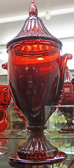 Heisey glass (1430 Aristocrat candy jar; Tangerine) (1932-1935)