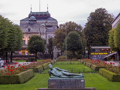 Lying Poet and an Irish Pub