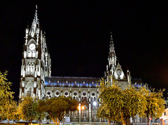 BASÍLICA DEL VOTO NACIONAL - Quito (Ecuador)