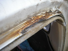 P3152639 - Toyota landcruiser 80 series standard opening back rust addressing