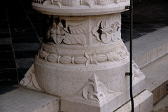 Luik, Wallonië, prinsbisschoppelijk paleis, court of honor, column, base