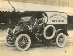 Specht, Finney & Skinner Department Store Delivery Vehicle, 1914 - Valparaiso, Indiana