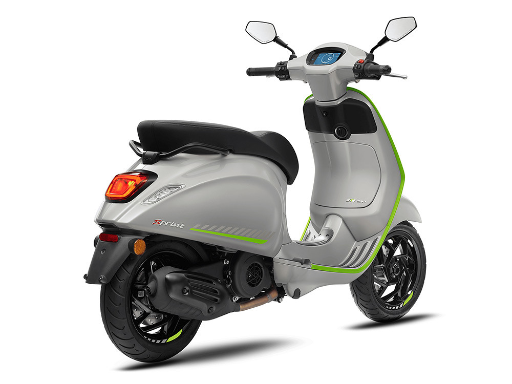 Vespa 250120-7