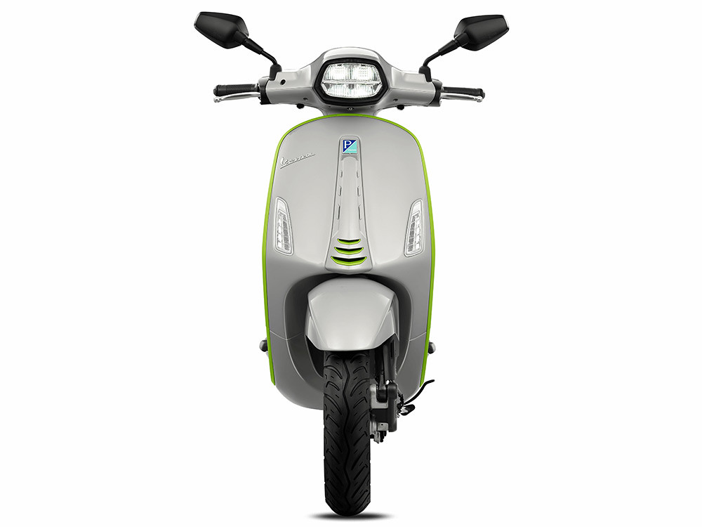 Vespa 250120-4