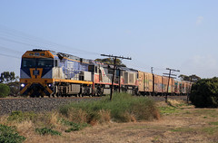 CF4431 SCT006 and CSR009 coast into Horsham on MP9 with another late running service on the Western line