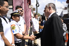 Presidente Bernardo Arévalo felicita a Cuerpo Voluntarios de Bomberos CVB 20250212 by Gobierno de Guatemala