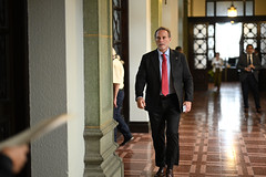 Presidente Bernardo Arévalo preside Conferencia de Prensa en Patio de La Paz 20250526 by Gobierno de Guatemala