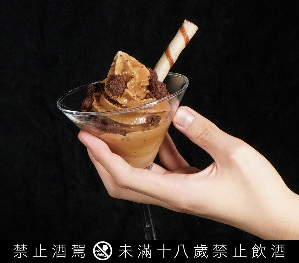 冬季必吃微醺甜點!金色三麥「巧克力啤酒霜淇淋」限定開吃、還有樂比亞巧克力啤酒 1 lebledor 260128-1