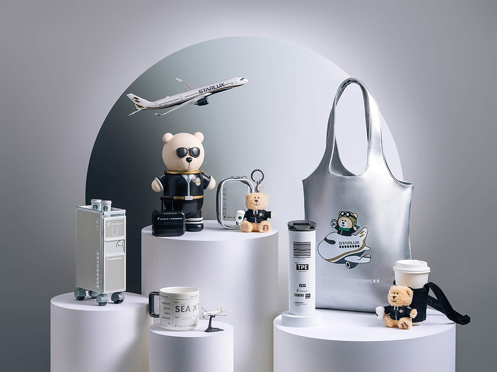星巴克攜手星宇航空推聯名!「最萌Bearista熊機長、機上餐車造型收納、登機證行李條杯款」超吸睛 1 sb 260611-3