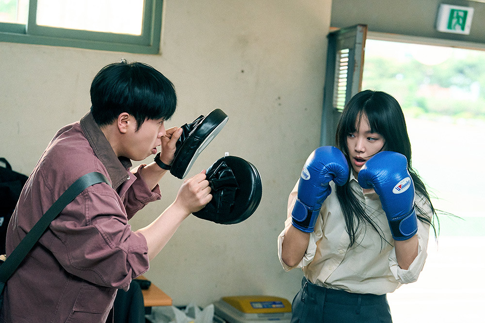 金武烈率「教權局」出擊掀熱潮!《鐵拳教育》連霸Netflix全球非英語影集冠軍兩週、46國登頂排行榜 13 Netflix 260617-10