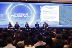 Presidente Bernado Arévalo, participa en el evento “Guatemala se transforma” organizado por la Cámara de Comercio de Guatemala. by Gobierno de Guatemala
