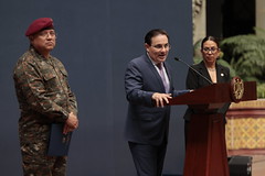 MINGOB y MINDEF en conferencia de prensa dan a conocer acciones por los bloqueos registrados en distintos puntos del país. 20260911 by Gobierno de Guatemala