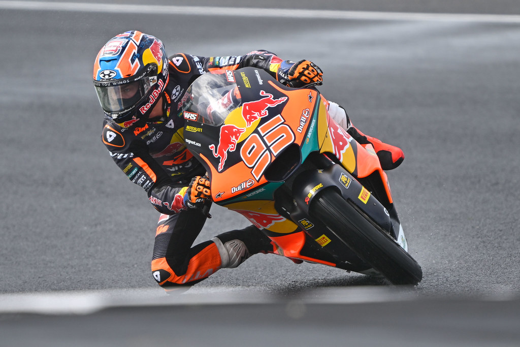 <h2 class='title-slider'>Phillip Island</h2>